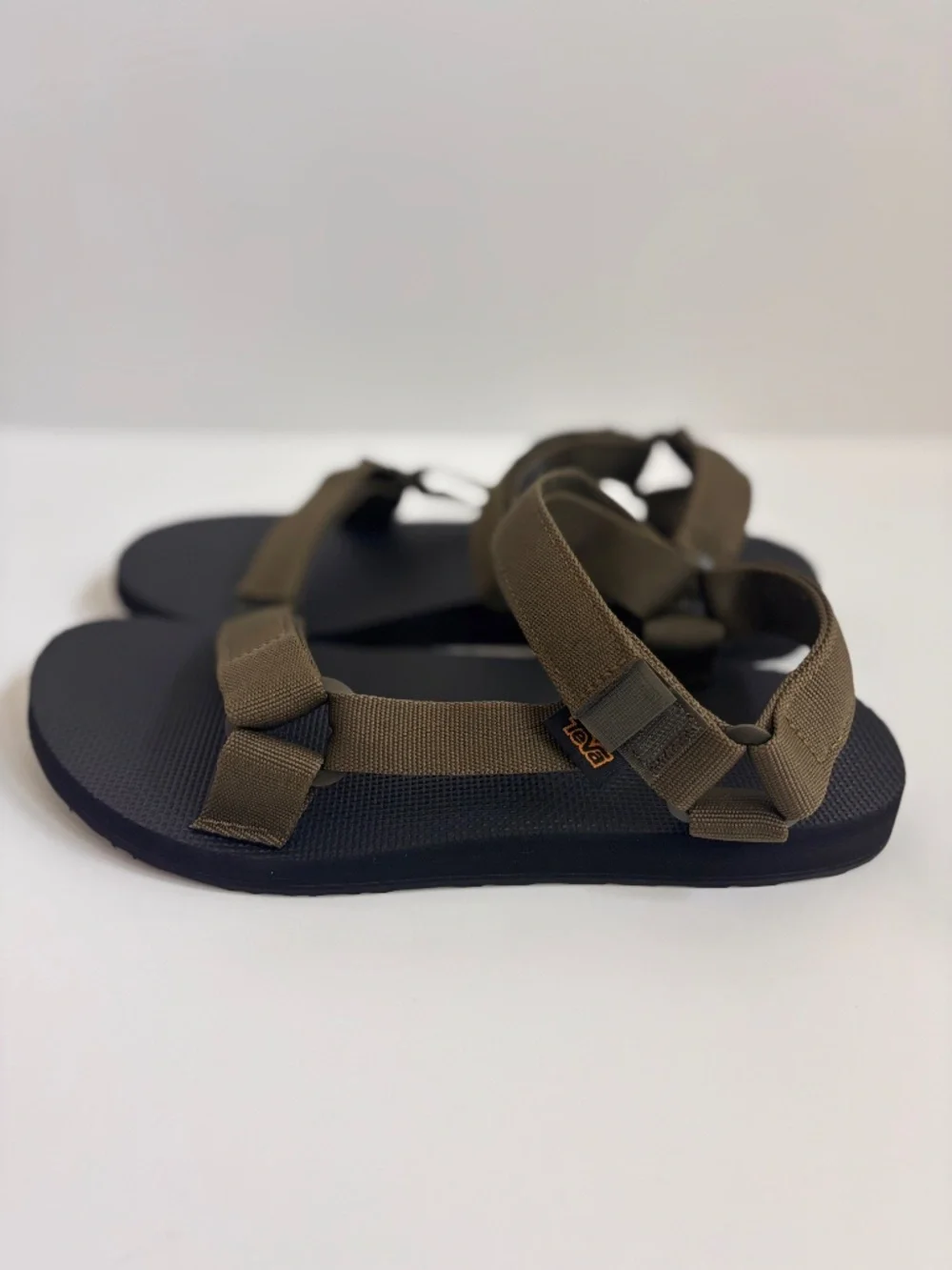 Teva Original Universal Sandals Olive Green Men’s Size 11 NIB
